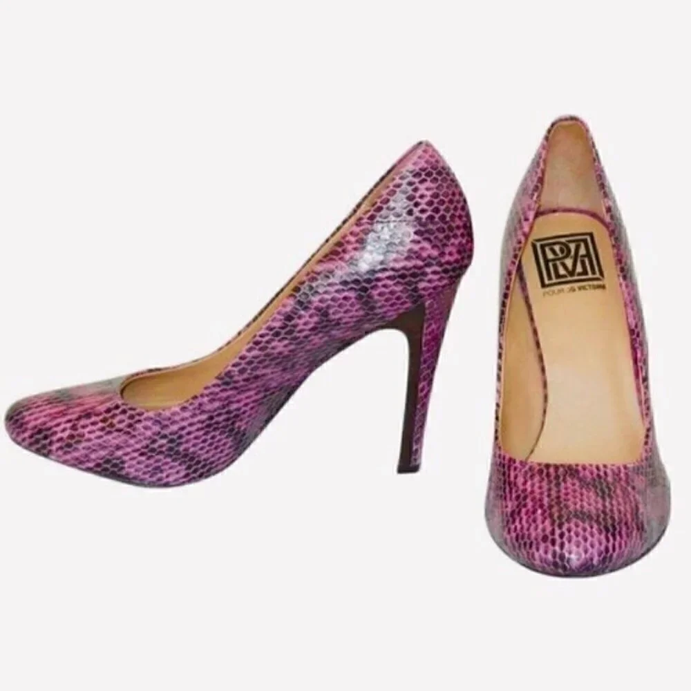 Pour La Victorie Heels 9 Pumps Haya Snake Print Pumps Fuschia Party Vacation